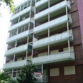 Av. Riestra e/ Av. Larrazabal y Larraya